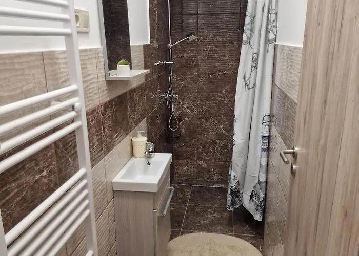 Hanna シオーフォク